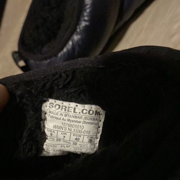 Sorel Slippers - Picture 3 of 5